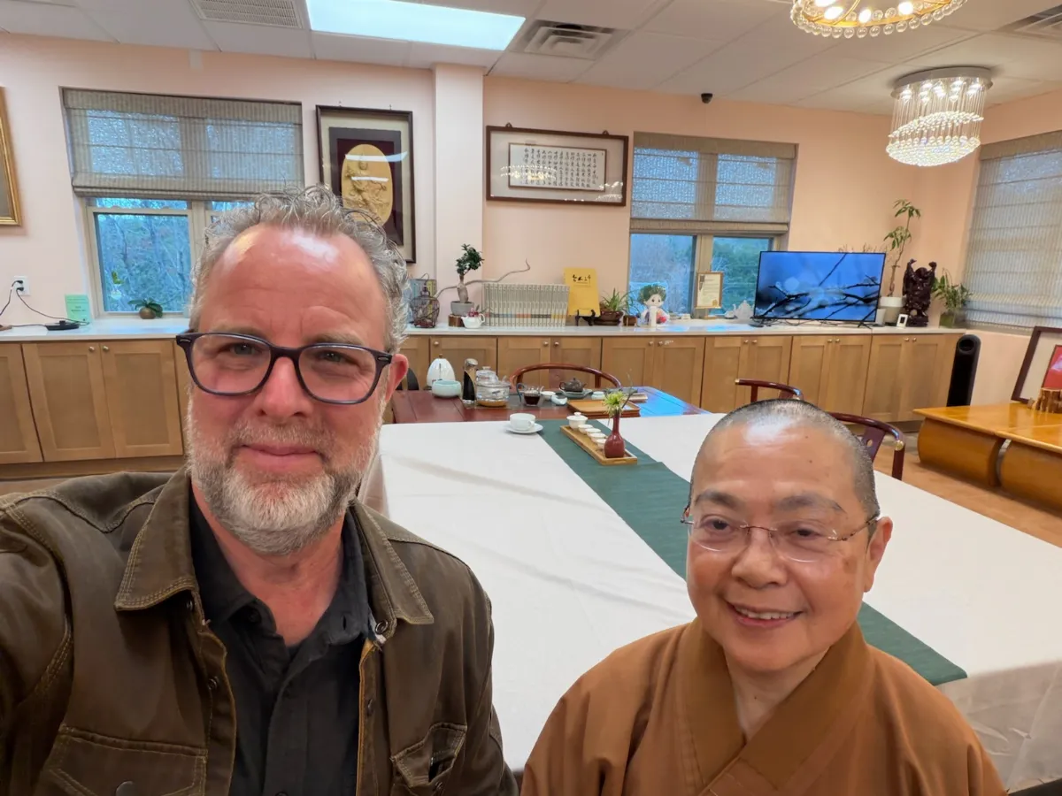 Neighborhood Interfaith Exchange, Pastor from River Bend Church Visits Xiangyun Temple